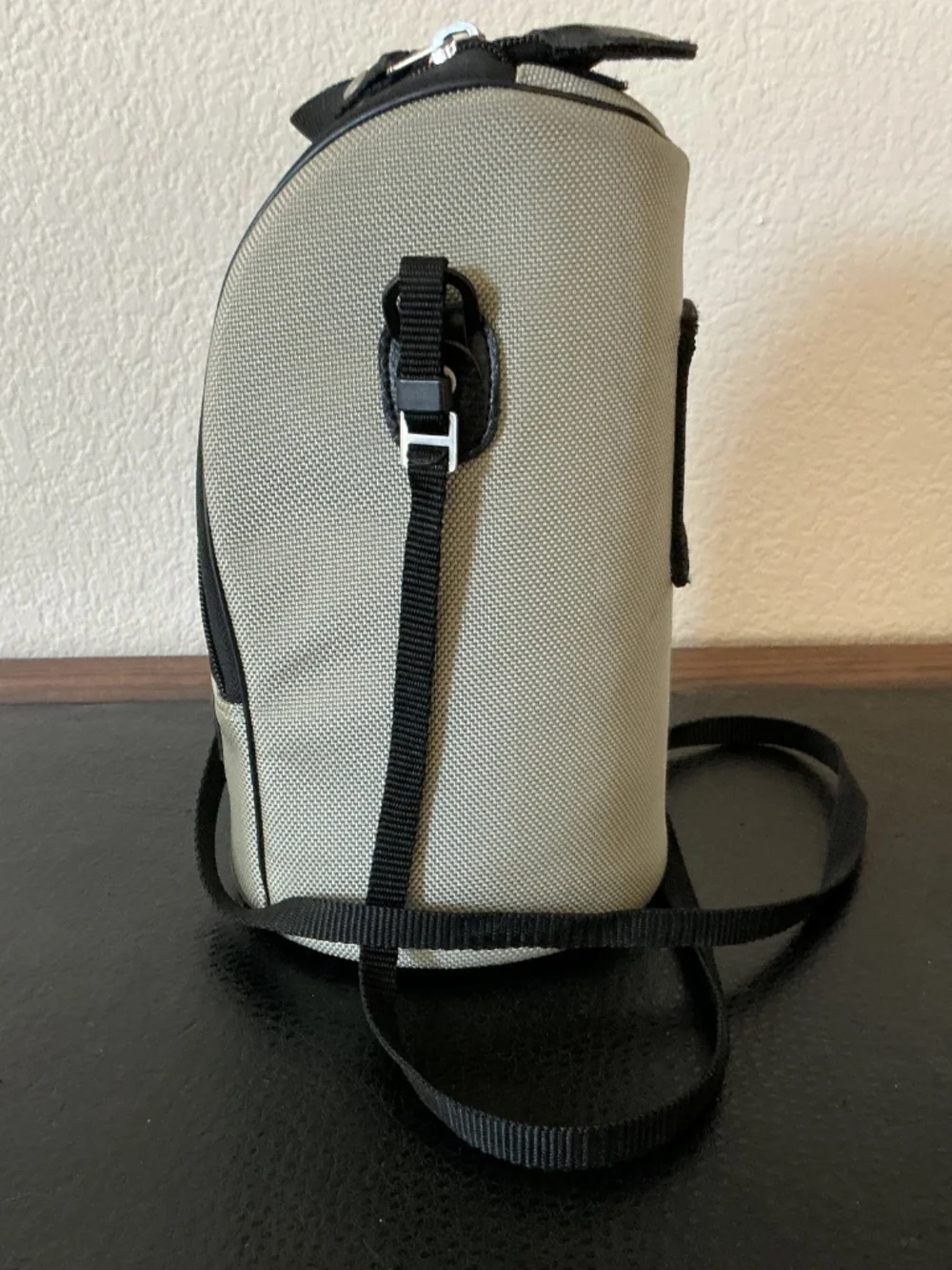 Canon LZ1324 Lens Case Strap Zipper